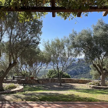 Holiday home Grosse Mit Pool, Rundumblick, Fuer 1 2 Familie Cannigione