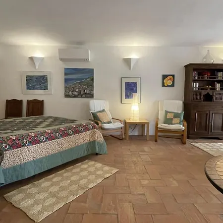 Holiday home Grosse Mit Pool, Rundumblick, Fuer 1 2 Familie
